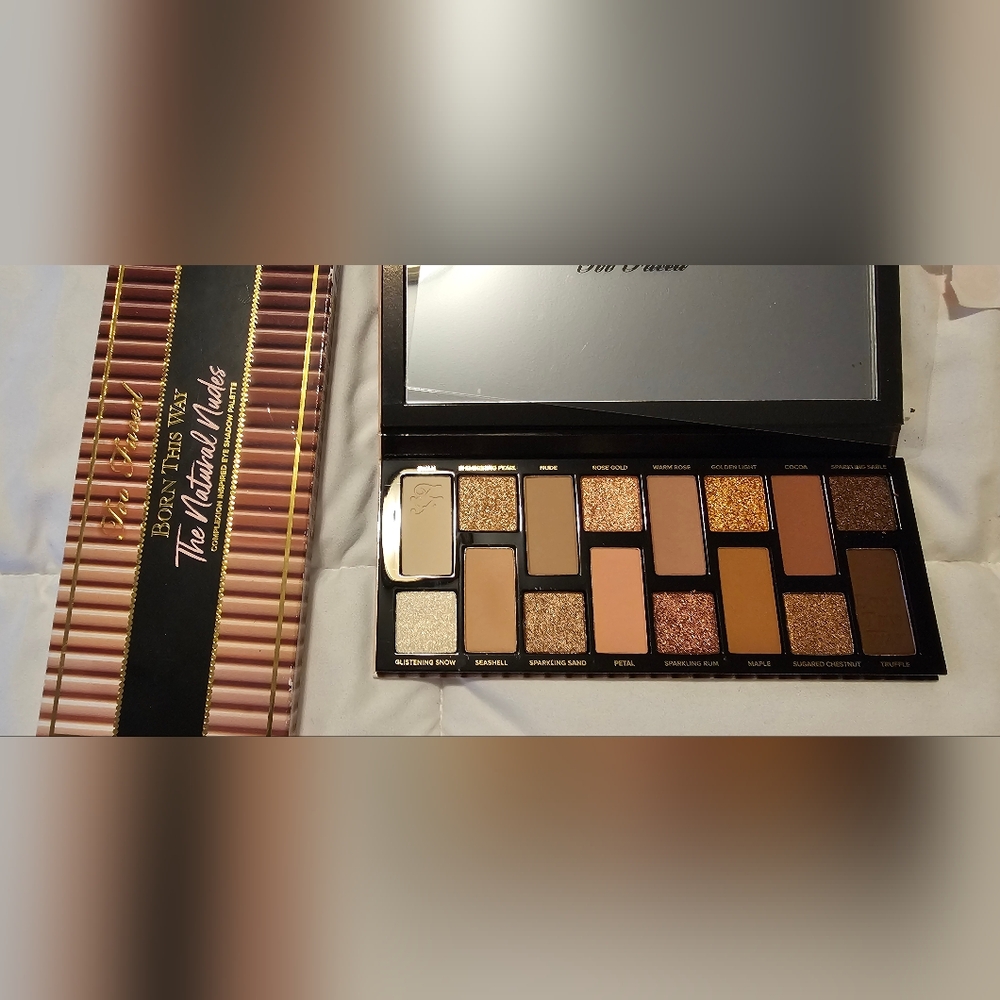 Two-faced born this way natural nudes pallet